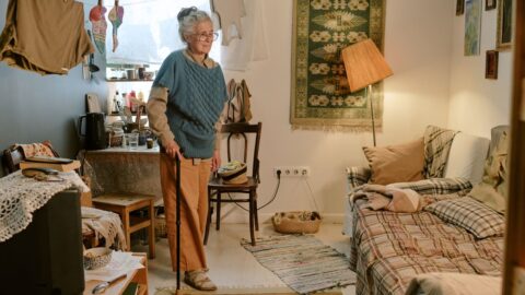 Aging in Place vs Moving to a CCRC: What’s Right for You?